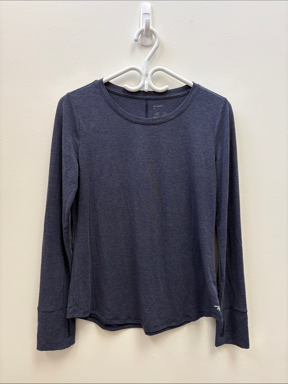GAP Fit women’s long sleeve athletic t-shirt